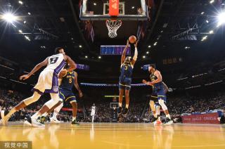 与篮球比赛 与篮球比赛